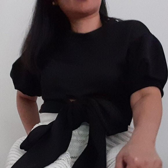 Jasmine Black Puff Sleeve Crop Top with Front Knot Sz Medium - Picture 2 of 10